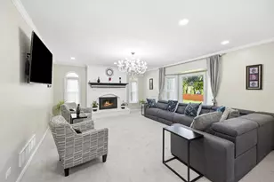 1524 Oswego Rd, Naperville, IL 60540 - Photo 16