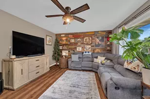 338 Orchard Ln, Braidwood, IL 60408 - Photo 6