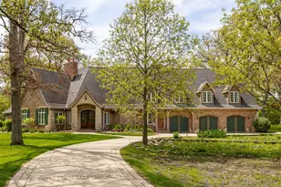 7S460 Donwood Dr, Naperville, IL 60540 - Photo 1