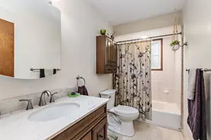 602 Delaware Dr, Lake in the Hills, IL 60156 - Photo 12