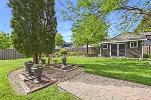 816 Belle Plaine Ave, Gurnee, IL 60031 - Photo 20