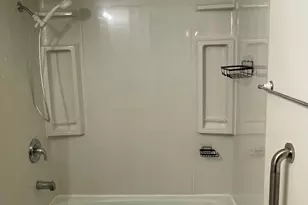 4925 W 109th St, Oak Lawn, IL 60453 - Photo 6