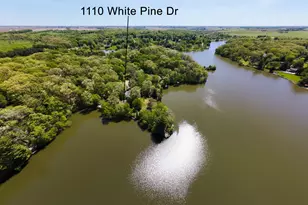 1110 White Pine Dr, Dixon, IL 61021 - Photo 4