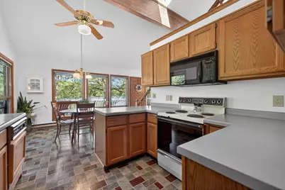 1110 White Pine Drive, Dixon, IL 61021 - Photo 22