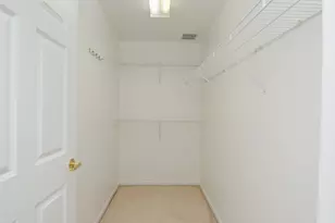 6801 N Milwaukee Ave, Niles, IL 60714 - Photo 22