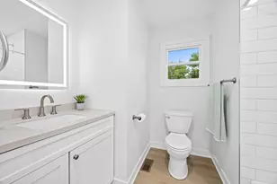 6214 Pershing Ave, Downers Grove, IL 60516 - Photo 12