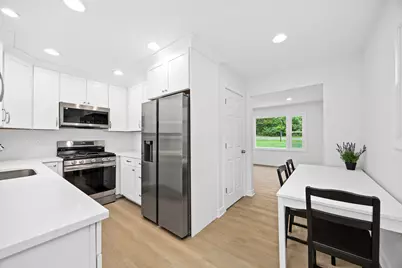 6214 Pershing Avenue, Downers Grove, IL 60516 - Photo 8