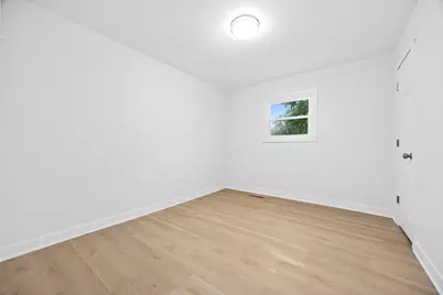 6214 Pershing Avenue, Downers Grove, IL 60516 - Photo 18