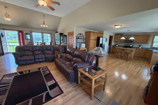 1305 W Northwind Dr, Sandwich, IL 60548 - Photo 4