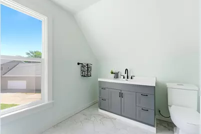 2313 Hobson Avenue, Davenport, IA 52802 - Photo 22