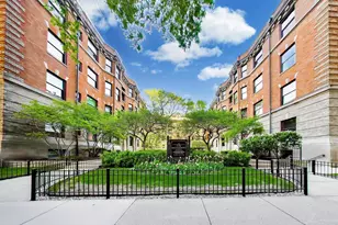 674 W Irving Park Rd, Chicago, IL 60613 - Photo 1