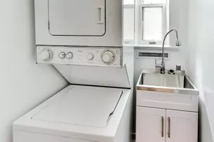 674 W Irving Park Rd, Chicago, IL 60613 - Photo 26