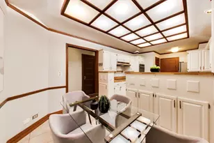 674 W Irving Park Rd, Chicago, IL 60613 - Photo 14