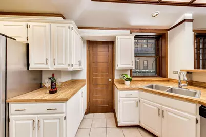674 W Irving Park Road #F6, Chicago, IL 60613 - Photo 12