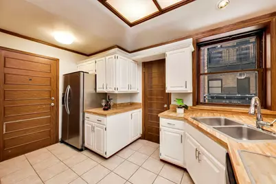674 W Irving Park Road #F6, Chicago, IL 60613 - Photo 10