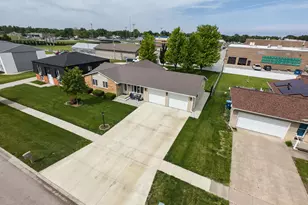 907 Illini Ave, Pontiac, IL 61764 - Photo 76