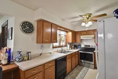 907 Illini Avenue, Pontiac, IL 61764 - Photo 20