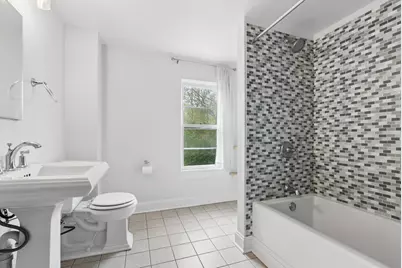 634 E 5th Avenue, Naperville, IL 60563 - Photo 10