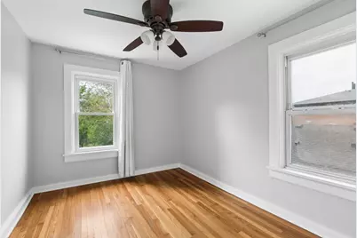 634 E 5th Avenue, Naperville, IL 60563 - Photo 8