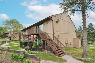 22 Jamaica Colony, Fox Lake, IL 60020 - Photo 1