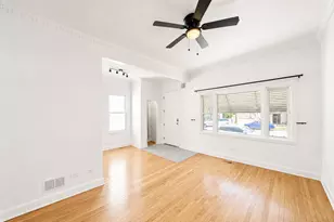 2642 N California Ave, Chicago, IL 60647 - Photo 6