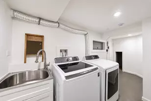 2642 N California Ave, Chicago, IL 60647 - Photo 10