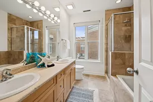2477 W Montrose Ave, Chicago, IL 60618 - Photo 20