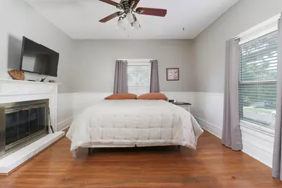903 E Jefferson Street, Bloomington, IL 61701 - Photo 32