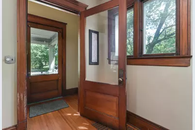 903 E Jefferson Street, Bloomington, IL 61701 - Photo 10