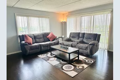 390 S Western Avenue #605, Des Plaines, IL 60016 - Photo 2