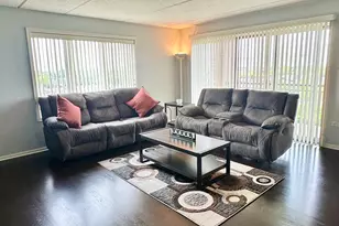 390 S Western Ave, Des Plaines, IL 60016 - Photo 2