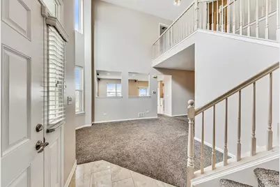 1686 Buckingham Drive, Des Plaines, IL 60016 - Photo 4