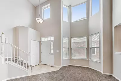 1686 Buckingham Drive, Des Plaines, IL 60016 - Photo 6