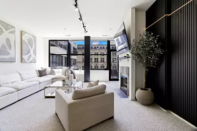 130 S Canal Street #721, Chicago, IL 60606 - Photo 4