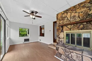 1717 N Burning Bush Ln, Mount Prospect, IL 60056 - Photo 14