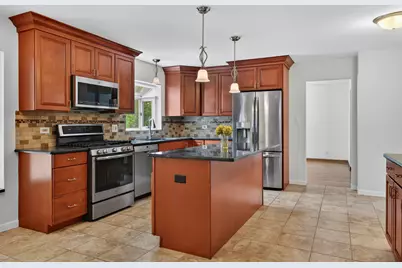 1717 N Burning Bush Lane, Mount Prospect, IL 60056 - Photo 10