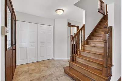 1717 N Burning Bush Lane, Mount Prospect, IL 60056 - Photo 2