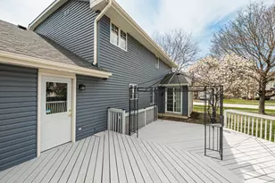 1404 Halifax Dr, Mundelein, IL 60060 - Photo 54