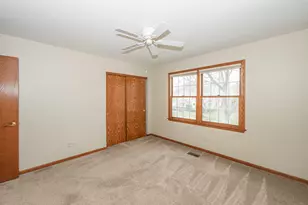 1404 Halifax Dr, Mundelein, IL 60060 - Photo 40