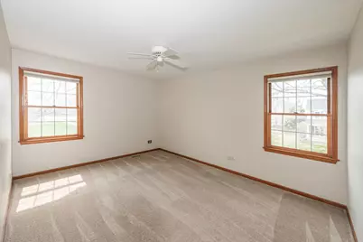 1404 Halifax Drive, Mundelein, IL 60060 - Photo 34