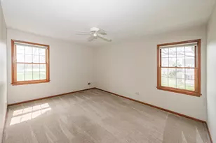 1404 Halifax Dr, Mundelein, IL 60060 - Photo 34