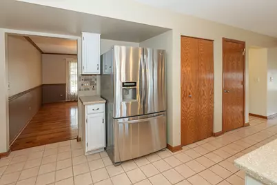 1404 Halifax Drive, Mundelein, IL 60060 - Photo 20