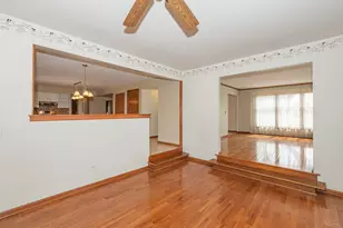 1404 Halifax Dr, Mundelein, IL 60060 - Photo 12