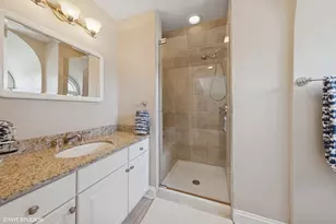 522 N County Line Rd, Hinsdale, IL 60521 - Photo 18