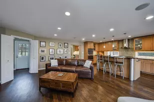 541 Park Row, Glen Ellyn, IL 60137 - Photo 12