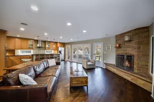 541 Park Row, Glen Ellyn, IL 60137 - Photo 10