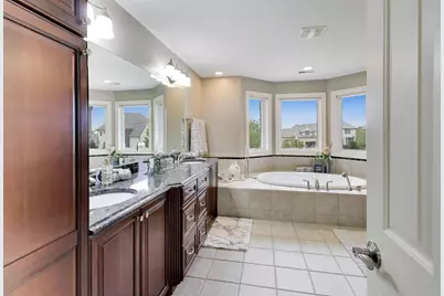 213 Justins Court, Vernon Hills, IL 60061 - Photo 44