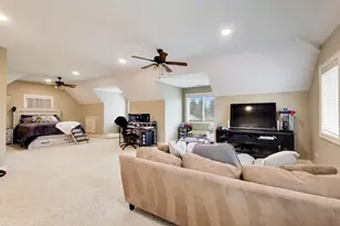 213 Justins Ct, Vernon Hills, IL 60061 - Photo 48
