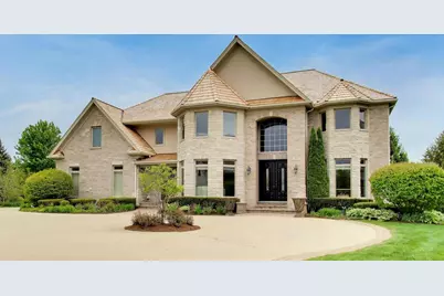 213 Justins Court, Vernon Hills, IL 60061 - Photo 2