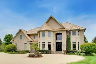 213 Justins Ct, Vernon Hills, IL 60061 - Photo 2